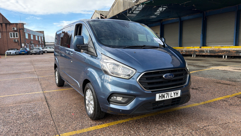 Ford Transit Custom 300 L2 Diesel Fwd 2.0 EcoBlue 130ps Low Roof D/Cab Limited Van